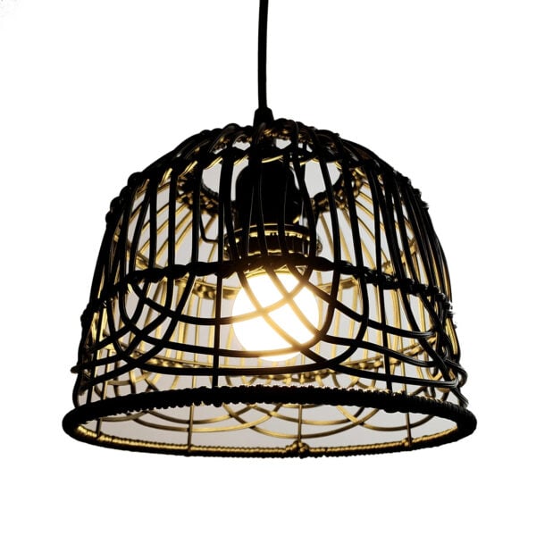 Abat-jour effet rotin vintage et décoratif noir sur fond blanc