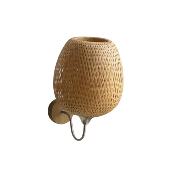 Applique murale bambou style rotin rustique et unique sur fond blanc