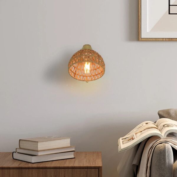 Applique murale chambre style rotin discrète et pratique