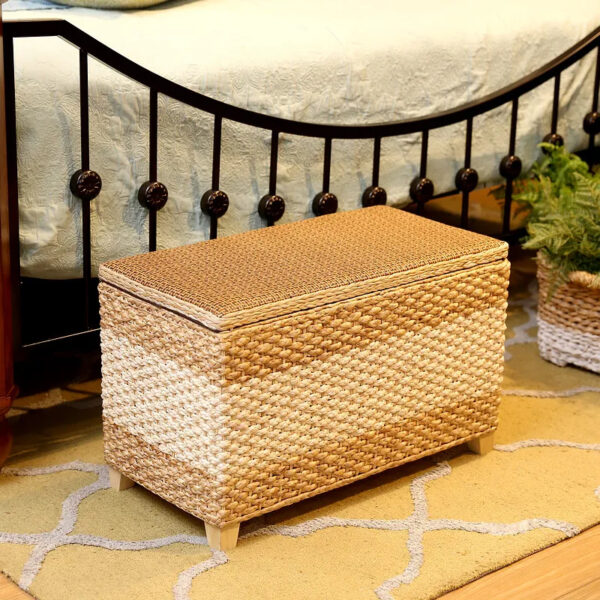 Coffre rectangulaire en rotin avec rangement