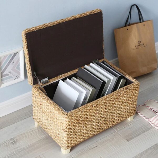 Coffre rectangulaire de style japonais en rotin