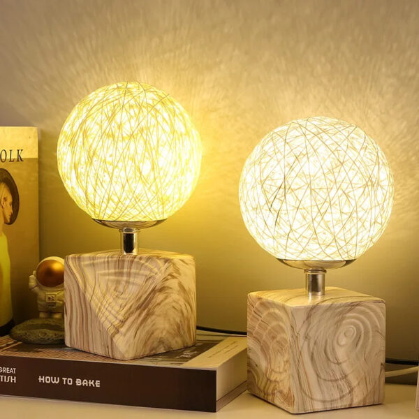 Lampe de chevet rotin au design créatif