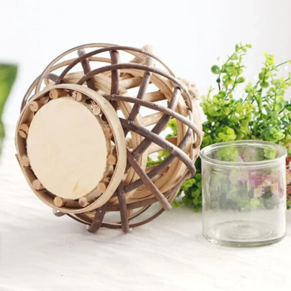 Lanterne effet rotin ronde et décorative