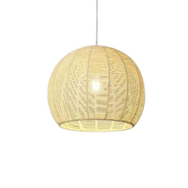 Lustre effet rotin moderne au design épuré sur fond blanc