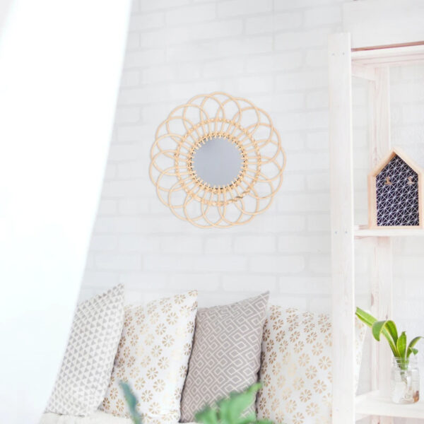 Miroir créatif en rotin au design de fleur
