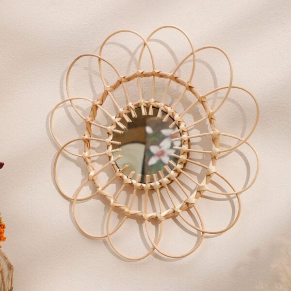 Miroir en rotin au design de tournesol