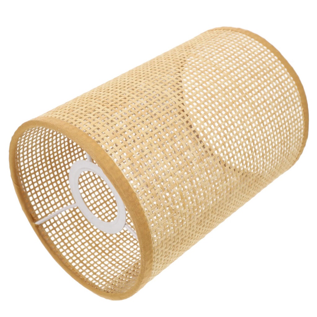 Petit abat-jour rotin pour lampe sur pied élégant et durable