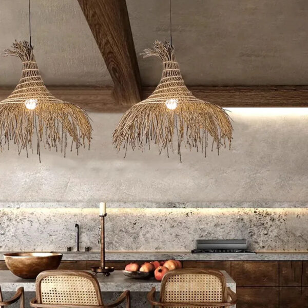 Petit lustre rotin au design rétro et naturel