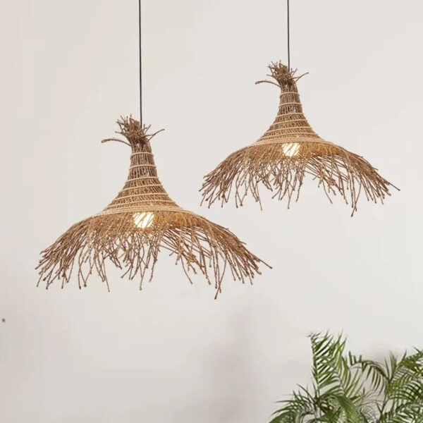 Petit lustre rotin au design rétro et naturel