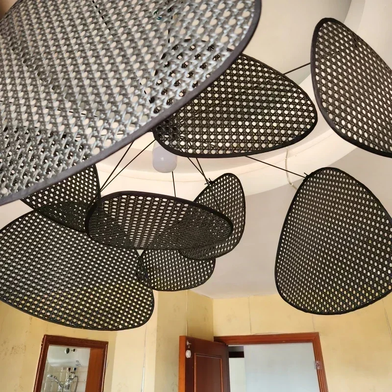 Plafonnier rotin noir design et moderne