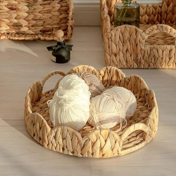 Plateau effet rotin rond polyvalent et fonctionnel