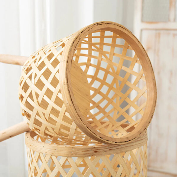 Porte plante rotin tressé avec pieds en bois