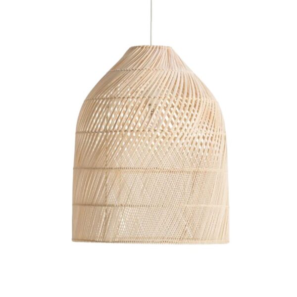 Suspension effet rotin beige chic et élégante sur fond blanc