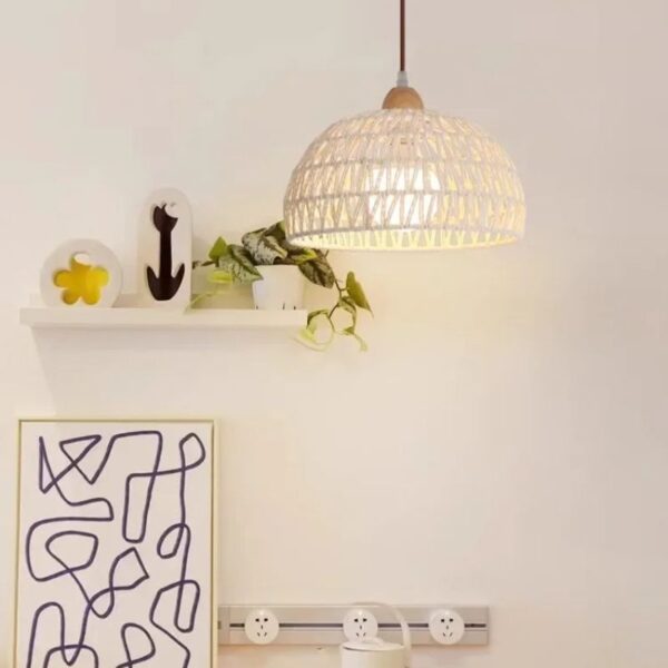Suspension effet rotin blanc chic et originale