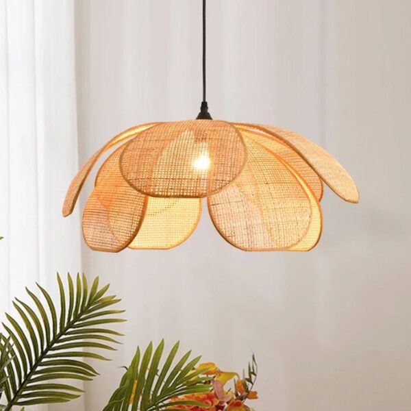 Suspension rotin chic en forme de fleur