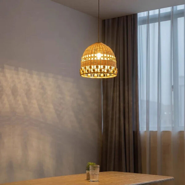 Suspension rotin chic et raffinée au design japonais