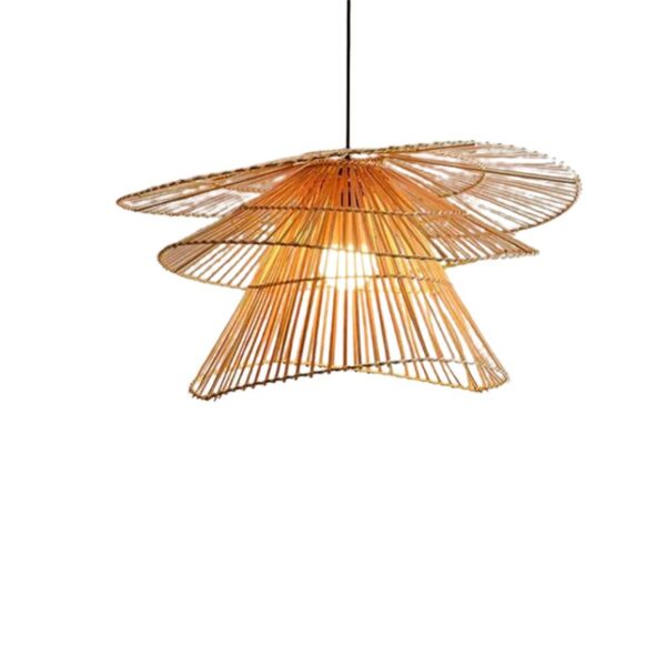 Suspension rotin décorative et élégante sur fond blanc