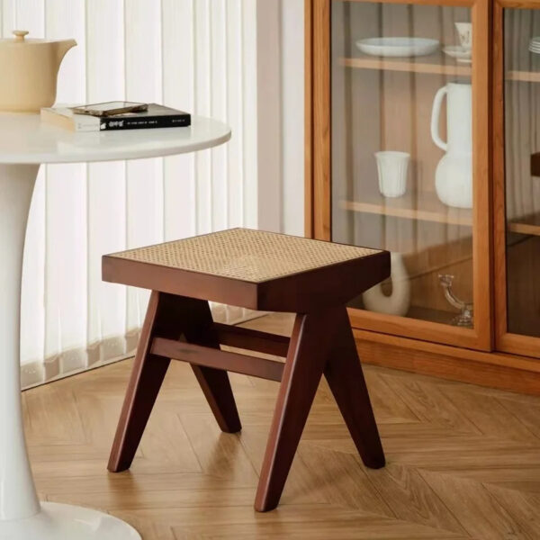 Tabouret en rotin et bois massif