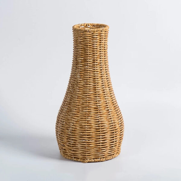 Vase tressé en rotin et bambou